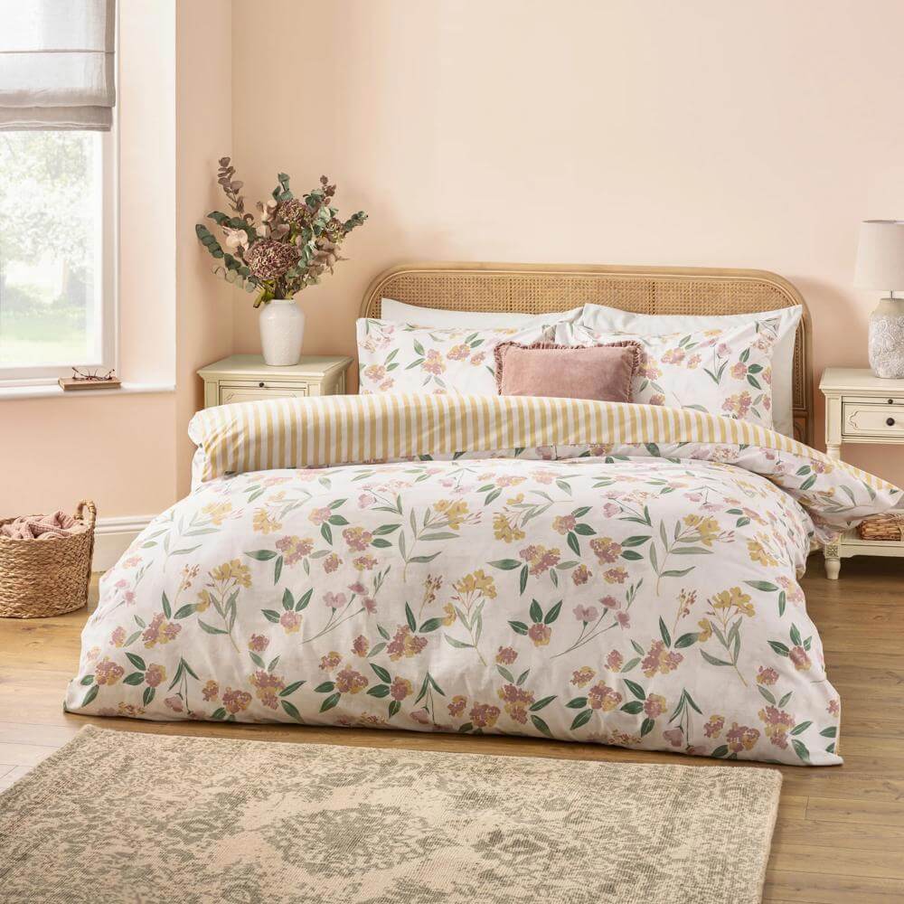 Wylder Betsie Yellow Reversible Duvet Cover Set